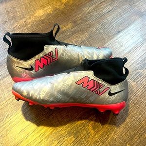 Nike Air Zoom Superfly 9 ACAD XXV FGMG | Silver Pink | Size 4.5 Y Soccer Cleats